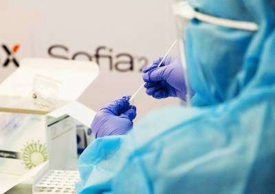 В Чехии резко вырос суточный прирост инфицированных коронавирусом - vinegret.cz - Чехия