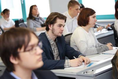 Назван срок проведения ОГЭ для девятиклассников в 2022 году - mk.ru