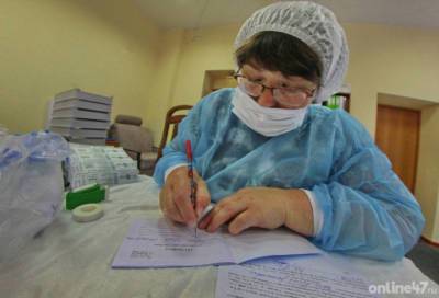Комздрав Петербурга сообщил об увеличении количества желающих вакцинироваться - online47.ru - Россия - Санкт-Петербург