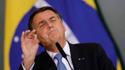 Жаир Болсонар - Президента Бразили не пустили на футбол без прививки от COVID-19 - iz.ru - Израиль - Бразилия - Сан-Паулу