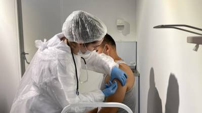 Обязательная вакцинация от COVID-19 для отдельных категорий граждан вводится в Приморье - inforeactor.ru - Приморье край