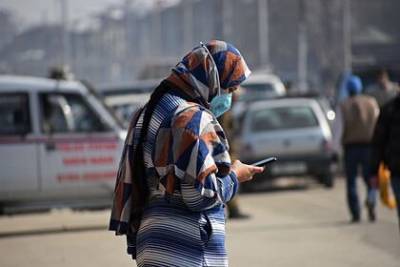 Подсчитан многомиллиардный ущерб от отсутствия у женщин доступа в интернет - lenta.ru - Египет - Индия