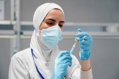 В ВОЗ назвали нуждающиеся в дополнительной прививке от COVID-19 группы - lenta.ru - New York