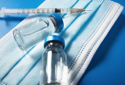 Ученые выяснили процент защиты вакцины против COVID-19 от смерти - online47.ru - Франция