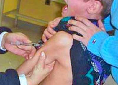 Владимир Путин - Дмитрий Песков - В Кремле оценили идею ввести штрафы за отказ от вакцинации от COVID-19 - newsland.com - Россия
