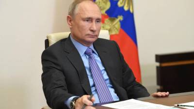 Владимир Путин - Дмитрий Песков - Песков заявил, что Путин пока не прошел процедуру ревакцинации от коронавируса - inforeactor.ru - Россия