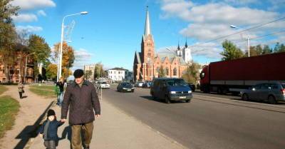 В Даугавпилсе могут ограничить передвижение пенсионеров на общественном транспорте по утрам - rus.delfi.lv - Латвия