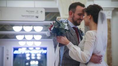 Названы популярные даты для свадеб москвичей в октябре‑ноябре - vm.ru - Москва