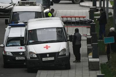 В России установлен новый рекорд по смертям пациентов с коронавирусом - lenta.ru - Россия