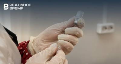 В Казани сняли на видео, как очередь на вакцинацию растянулась на улице - realnoevremya.ru - Казань - республика Татарстан