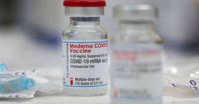 FDA: вакцина Moderna не соответствует всем критериям для бустерной дозы - focus.ua - Украина - Сша