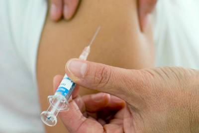 В регионе ввели обязательную вакцинацию от коронавируса для некоторых ульяновцев - ulpravda.ru - Ульяновская обл.