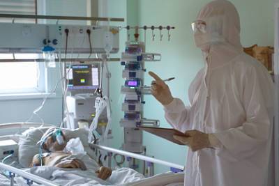 В России установлен новый рекорд по смертям пациентов с коронавирусом - lenta.ru - Россия