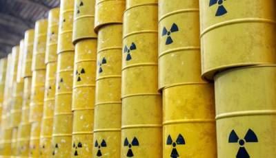 Greenpeace во Франции бойкотировал вывоз урановых отходов в Россию - argumenti.ru - Россия - Франция - Северск