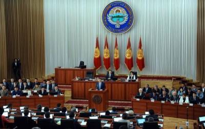 Акылбек Жапаров - Однофамилец президента Киргизии возглавил третье за год правительство - argumenti.ru - Киргизия