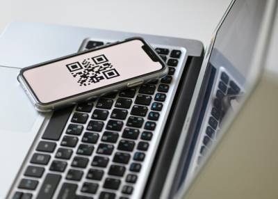 Россияне попробовали пройти в общественные места по QR-кодам от чипсов и платежек - yur-gazeta.ru