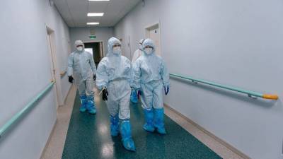 За сутки в России выявили 33 208 новых случаев коронавируса - vm.ru - Россия - Санкт-Петербург - Москва - Московская обл.
