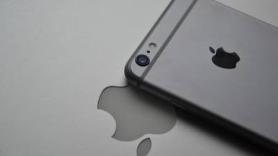 Компания Apple отказалась от выпуска 10 млн экземпляров iPhone 13 из-за нехватки чипов - inforeactor.ru - state Texas