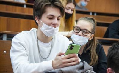 В пандемию россияне стали спокойнее относиться к ведению детьми аккаунтов в соцсетях - realnoevremya.ru