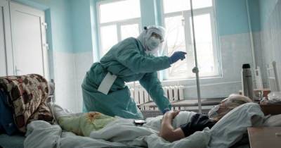 Роман Головня - COVID-места в больницах Херсона переполнены, пациентов везут в соседние города (видео) - focus.ua - Украина - Херсон