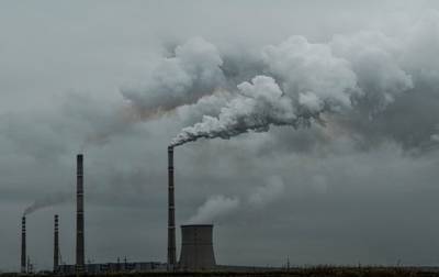 Объем выбросов в атмосферу Украину снизился на 8% - korrespondent.net - Украина