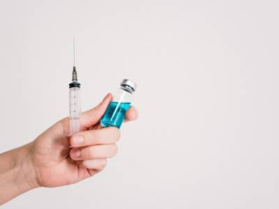 Новая Covid-вакцина: во Франции объявили об успешном испытании препарата - unn.com.ua - Франция - Украина - Киев