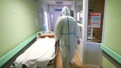 На Урале сообщили, что в округе заняты более 90% коек для пациентов с COVID-19 - russian.rt.com - округ Уральский