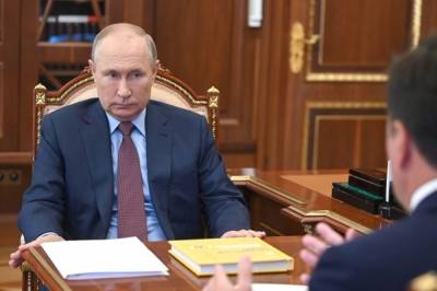 Владимир Путин - Дмитрий Песков - Путин проведет 20 октября совещание с кабмином по ситуации с коронавирусом - aif.ru - Россия