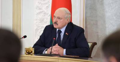 Александр Лукашенко - Лукашенко назвал маски «намордниками» и выступил против принудительной вакцинации - rubaltic.ru - Белоруссия