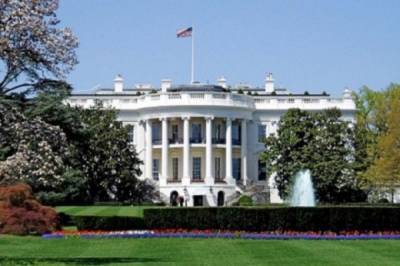 Джен Псаки - В Белом доме назвали «ужасающим» число смертей от COVID-19 в США - aif.ru - Сша
