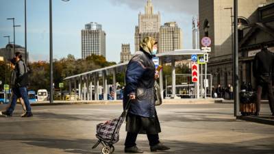 Сергей Собянин - В Москве из-за COVID-19 вводят "домашний режим" для пожилых людей - svoboda.org - Москва