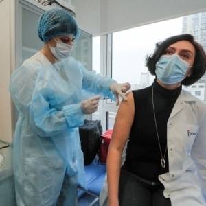 В Украине зафиксировали рекордное число прививок от коронавируса - reporter-ua.com - Украина