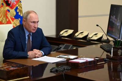 Владимир Путин - Путин назвал сложной ситуацию с COVID-19 - aif.ru - Россия