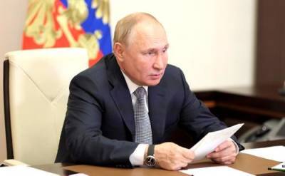 Владимир Путин - Путин призвал россиян активно прививаться от COVID-19 - argumenti.ru - Россия