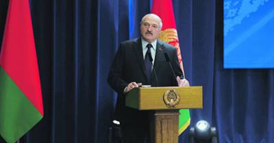Александр Лукашенко - Антон Ходасевич - Лукашенко готовится к стерильному референдуму - ng.ru - Белоруссия