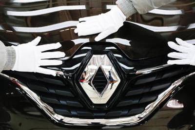 Дефицит чипов ударил по Renault - lenta.ru