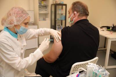 В Петербурге обновлен рекорд суточной вакцинации после объявления о QR-кодах - abnews.ru - Санкт-Петербург - Qr