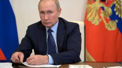 Владимир Путин - Путин заявил о необходимости сохранить зарплату в период нерабочих дней - penzainform.ru - Россия