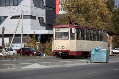В Челябинске водителей троллейбусов и трамваев отстранят от работы за отказ от вакцинации - znak.com - Челябинск