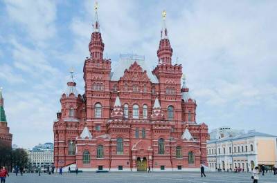 В театры и музеи Москвы в нерабочую неделю можно будет попасть по QR-коду - pnp.ru - Москва