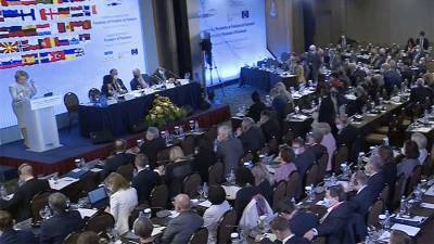 Уход делегаций стран Балтии во время выступления Матвиенко попал на видео - iz.ru - Россия - Израиль
