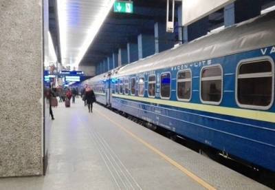 Игорь Кузин - Минздрав назвал количество людей, у которых перед посадкой на поезд нашли COVID - facenews.ua - Украина