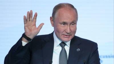 Владимир Путин - Дмитрий Песков - Песков рассказал, увидят ли россияне ревакцинацию Путина - 5-tv.ru - Россия