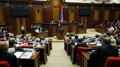 Непривитым здесь не место: армянских депутатов могут лишить доступа к рабочим местам - eadaily.com - Армения