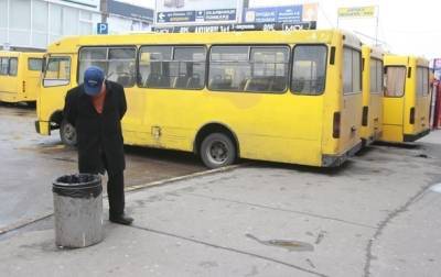 Новые правила перевозок: половина перевозчиков не вышла на маршруты - korrespondent.net - Украина - Киев