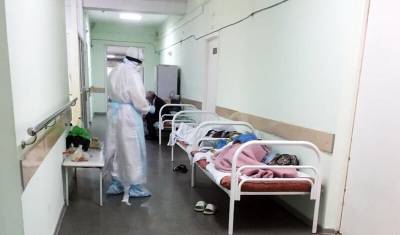 В больницах Перми койки для заболевших коронавирусом начали устанавливать в коридорах - newizv.ru - Пермь