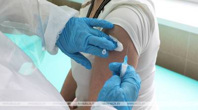 Эпидемиолог: пациенты с хроническими заболеваниями хорошо переносят вакцину от COVID-19 - belta.by - Белоруссия - Минск