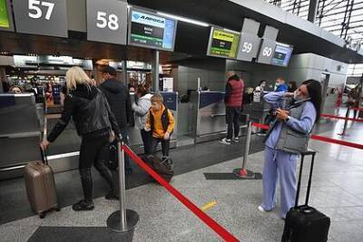 Цены на авиабилеты на «ковидные» каникулы резко выросли - lenta.ru - Россия