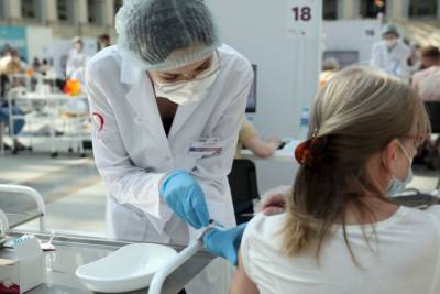 В России разрешили одновременную вакцинацию от гриппа и коронавируса - mk.ru - Россия
