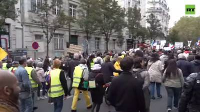 В Париже проходят протесты «жёлтых жилетов» - russian.rt.com - Париж